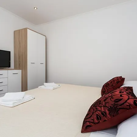 Anna I Appartement *